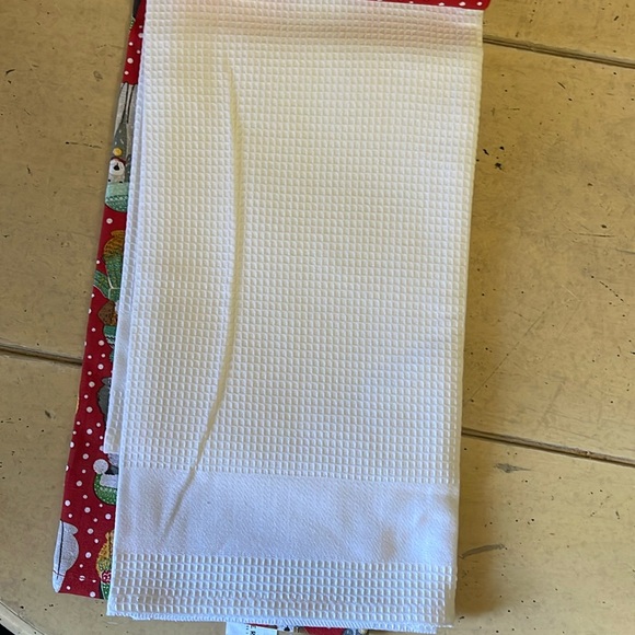 NWT 2pk ULSTER WEAVERS Christmas Dogs Tea Towels - Picture 2 of 8